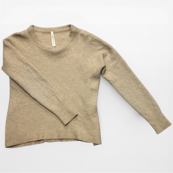 Aritzia - The Group Babaton - Thurlow Relaxed Wool Sweater (Size M) - Picture 6 of 9